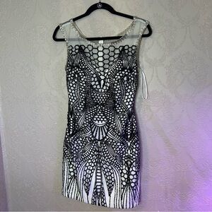 Elegant Black and White Patterned Dress Val Stefani 8 beaded dress